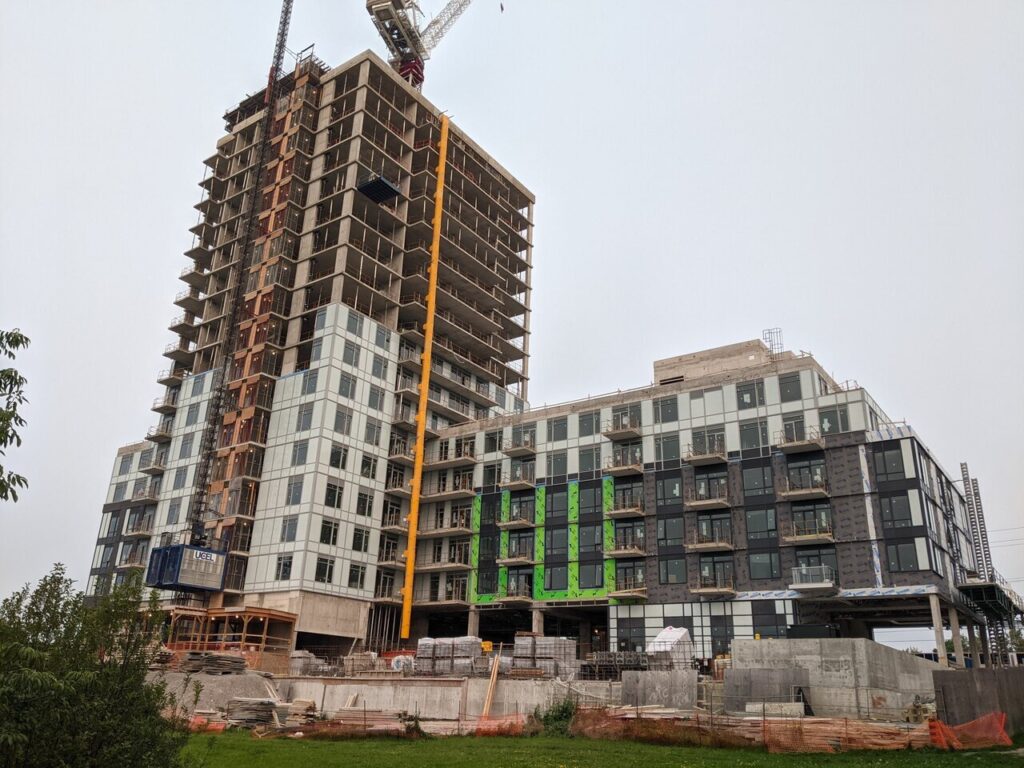 rack and pinion hoist at East 3220 Condos