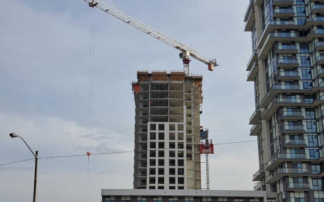 dual buckhoist at Parkside Square