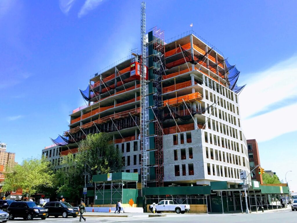 construction lift on site at Tres Puentes, 2550 Third Avenue, The Bronx