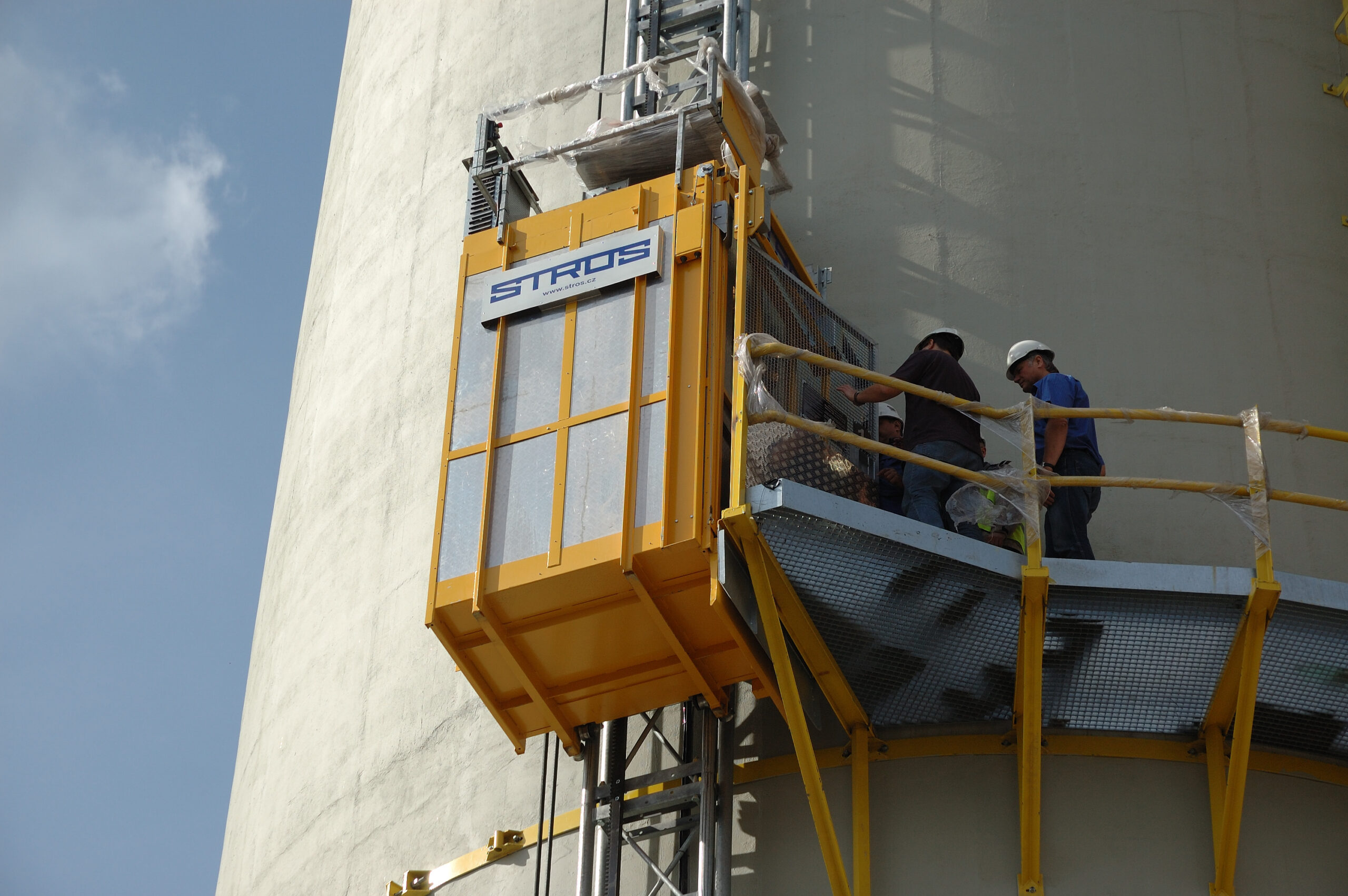 Personnel & Material Lifts